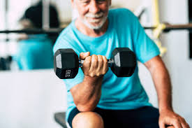 🏋️‍♀️ Strength at Any Age: Why It’s Never Too Late to Start Lifting
