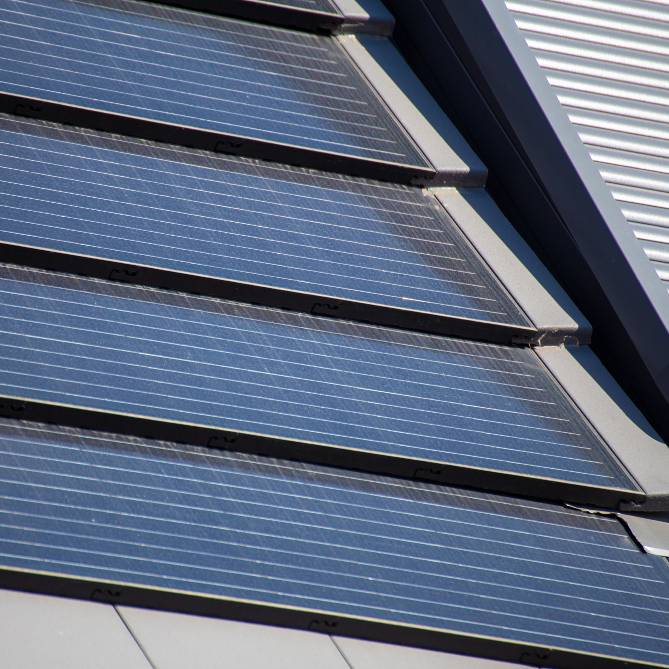 Solardachziegel verbinden Dachtechnik