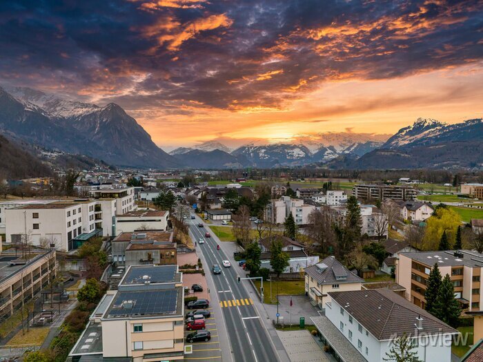 How can FPS facilitate the transition to Liechtenstein for entrepreneurs safe keeping their assets.