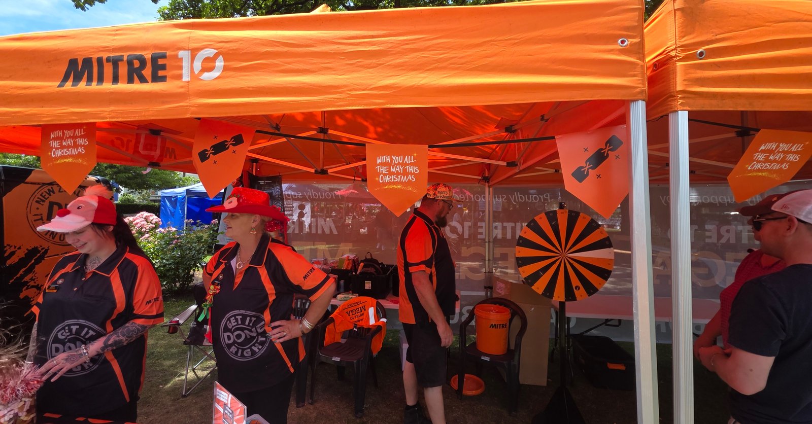 McAlpines Mitre 10 MEGA Rangiora Christmas Party In The Park