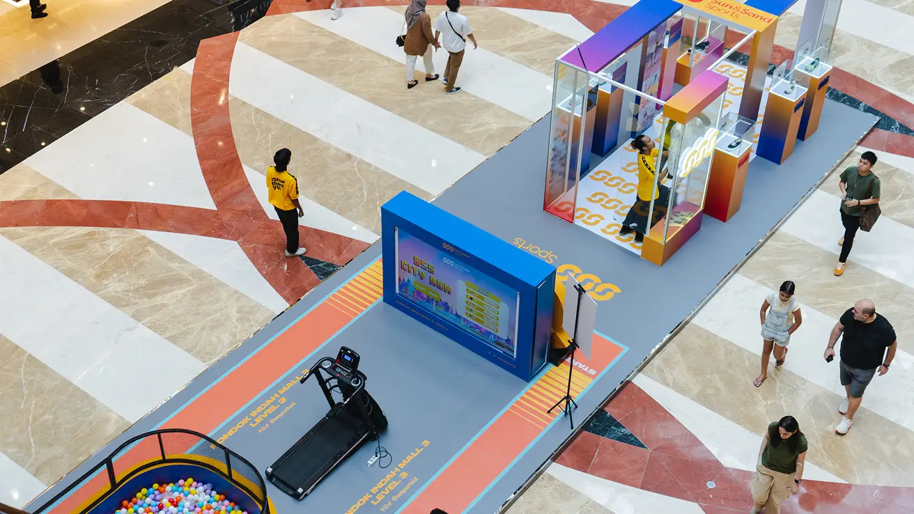 Mobile screens showing Leica custom interactive quiz interface, powered by Instamedia IMX Engine™ for brand activation events.