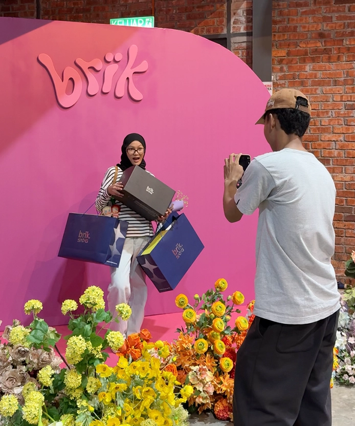 ByBrik fisheye photobooth QR download experience