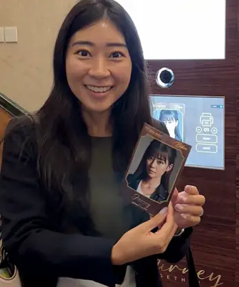 User selfie at the Aeon Credit photo booth.