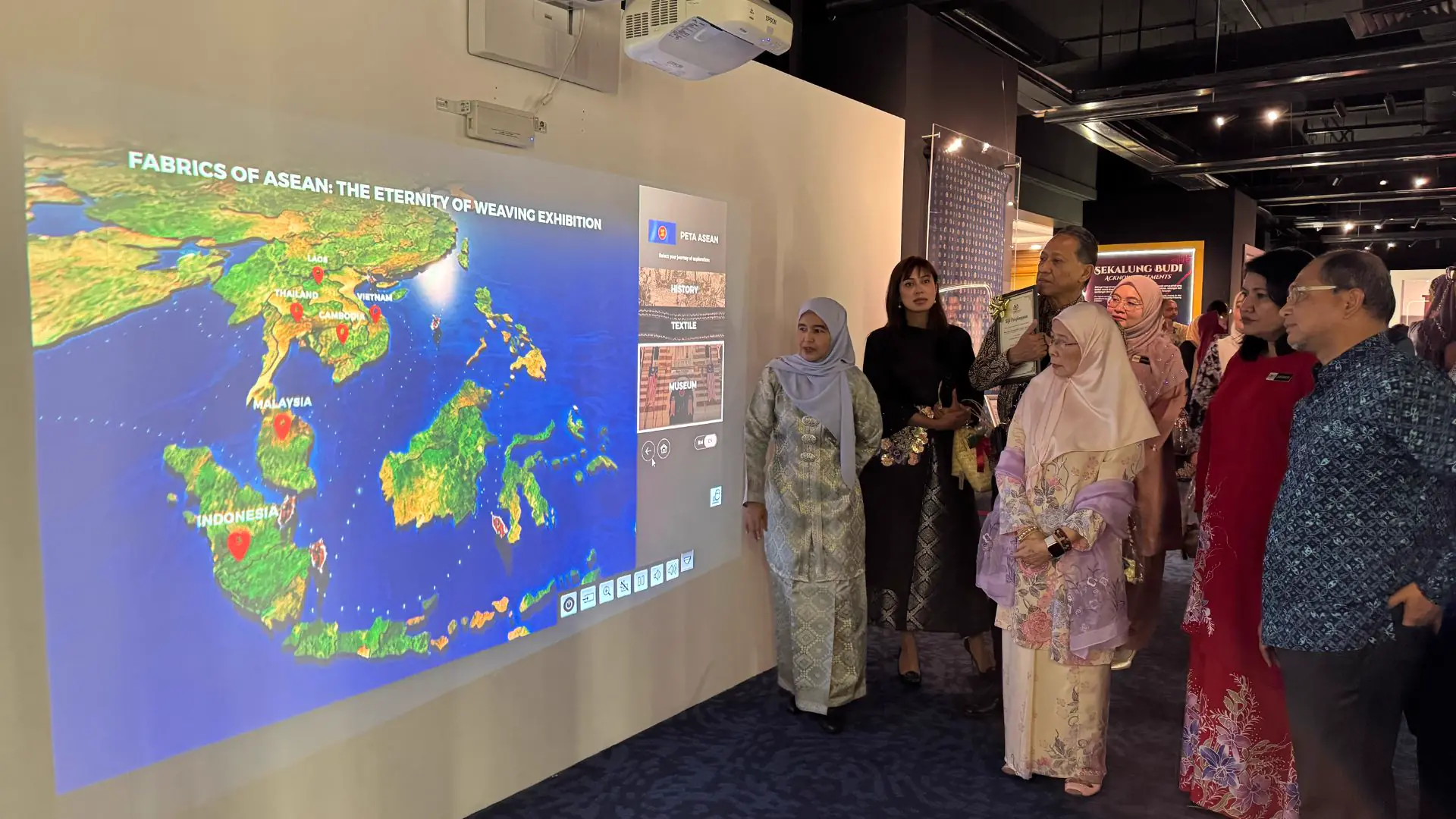 Weaving Culture into Digital — The Pameran Fabrik ASEAN