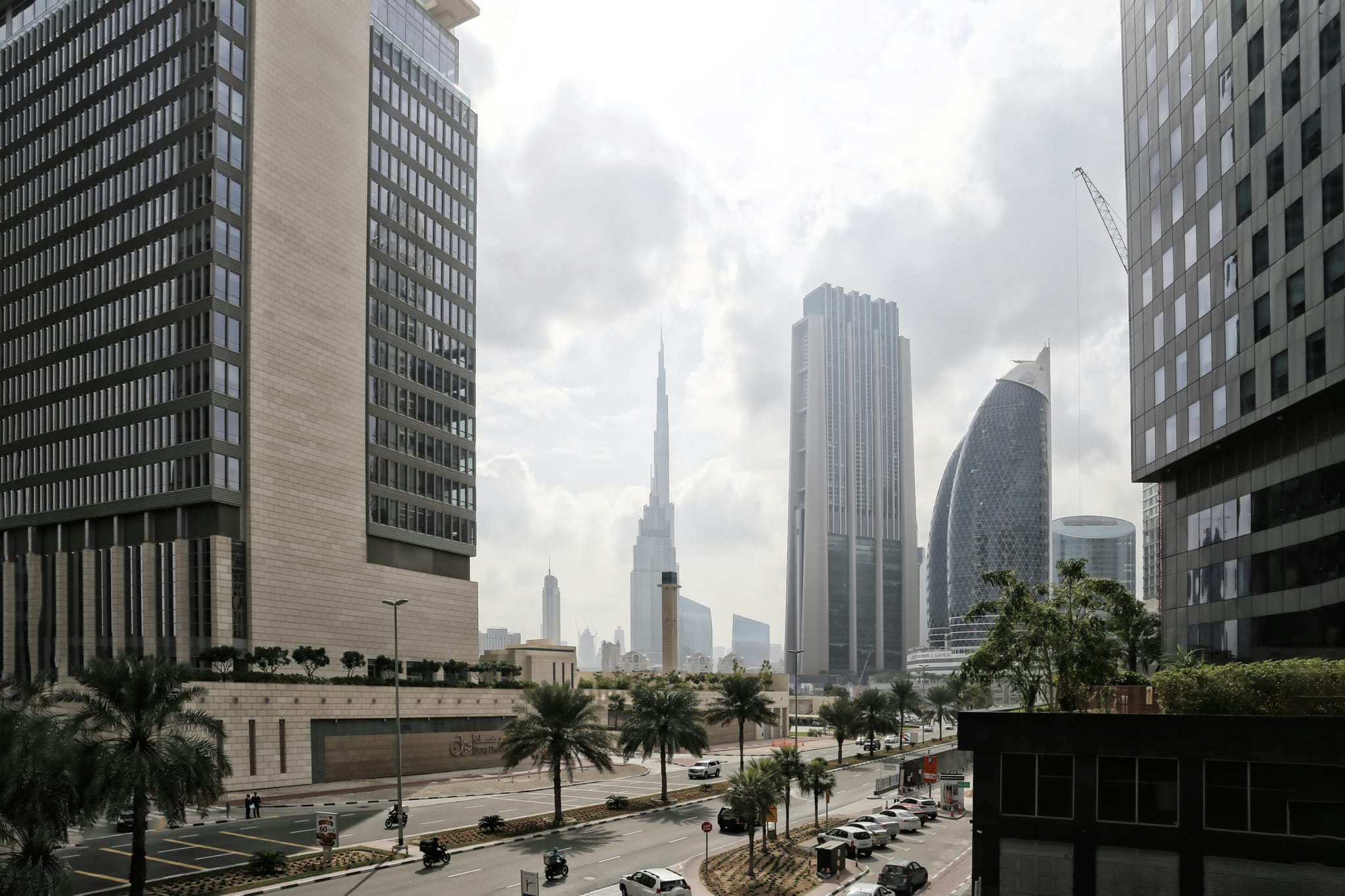 DIFC ADGM UAE holding structure free zone comparison 2026