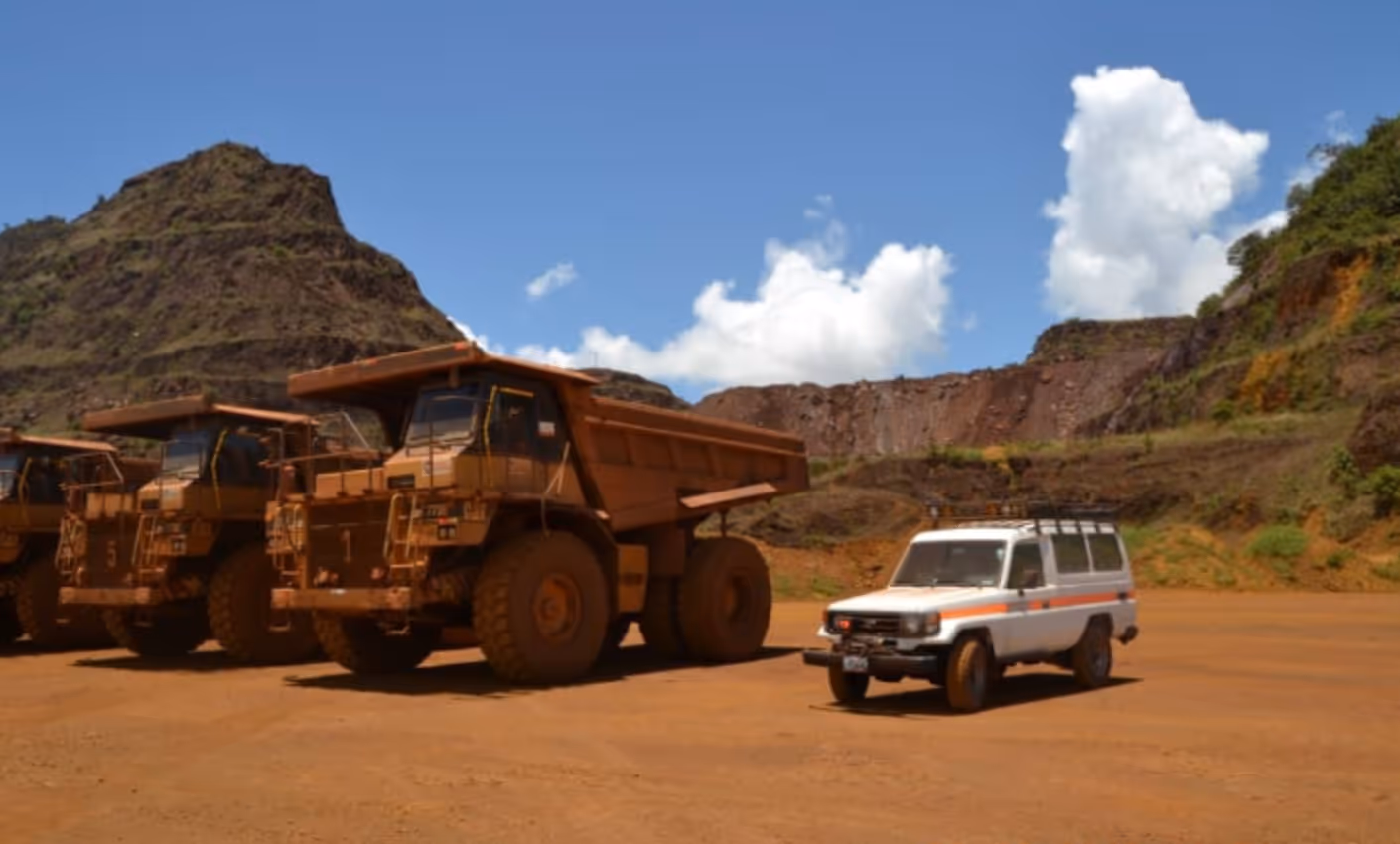 Extracción de mineral oro Estado Bolivar