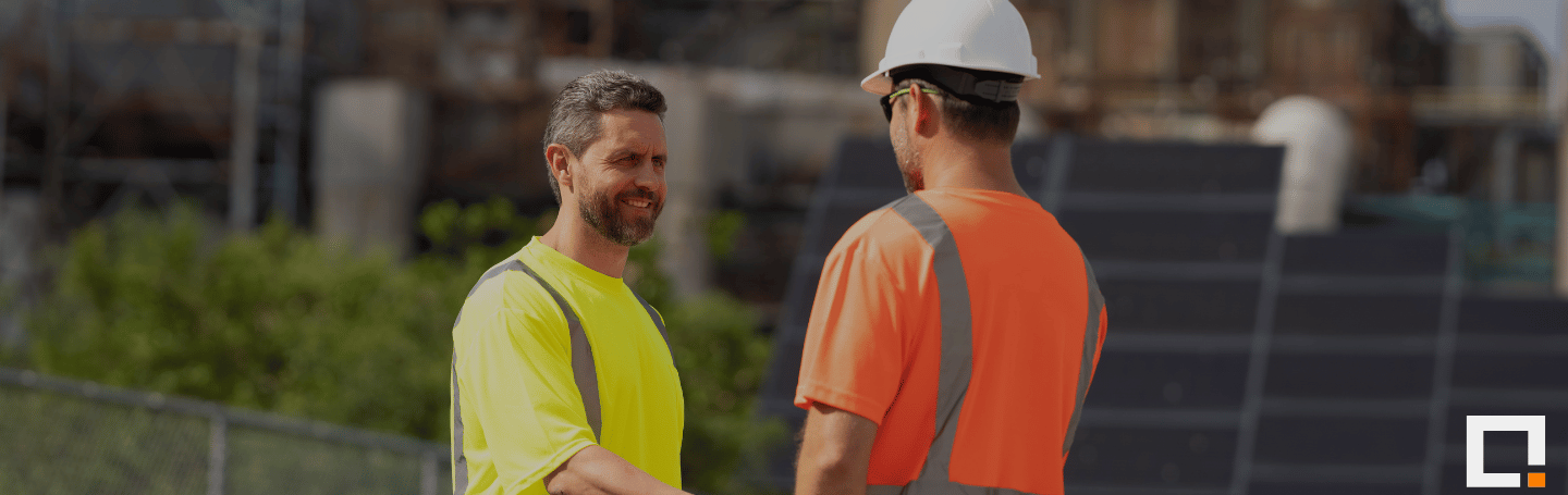 RC Pro BTP artisan bâtiment : différence avec la décennale, tarif 2026