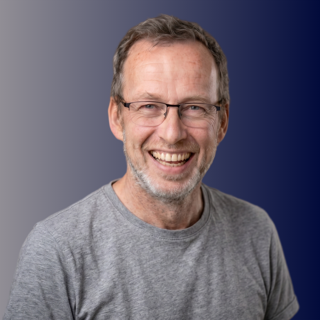 Jona Israel photo