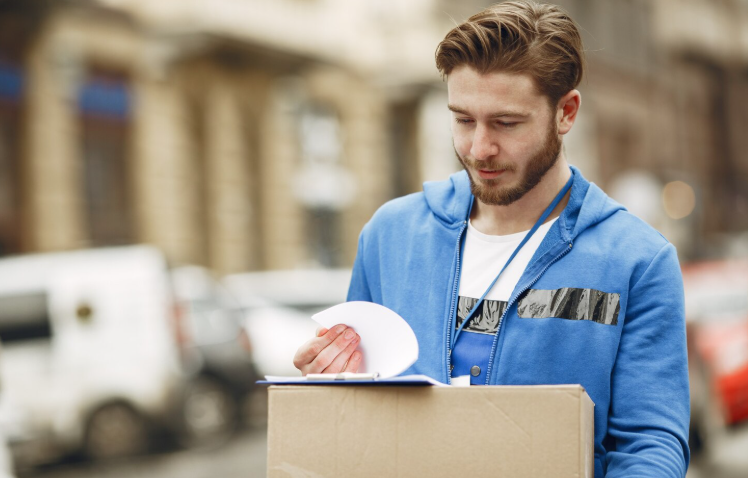 Reduce EU Shipping Costs by Using a Netherlands Distribution Hub 