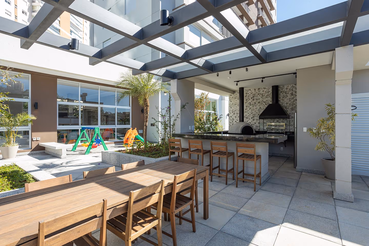 Espaço Churrasqueira e forno de pizza