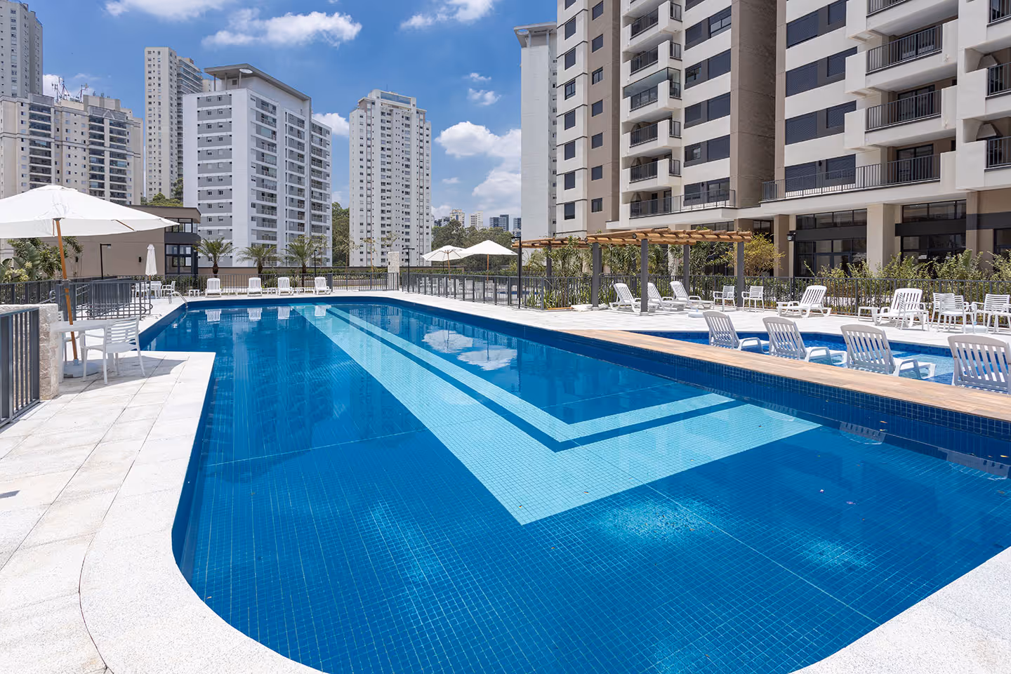 Foto da piscina adulto