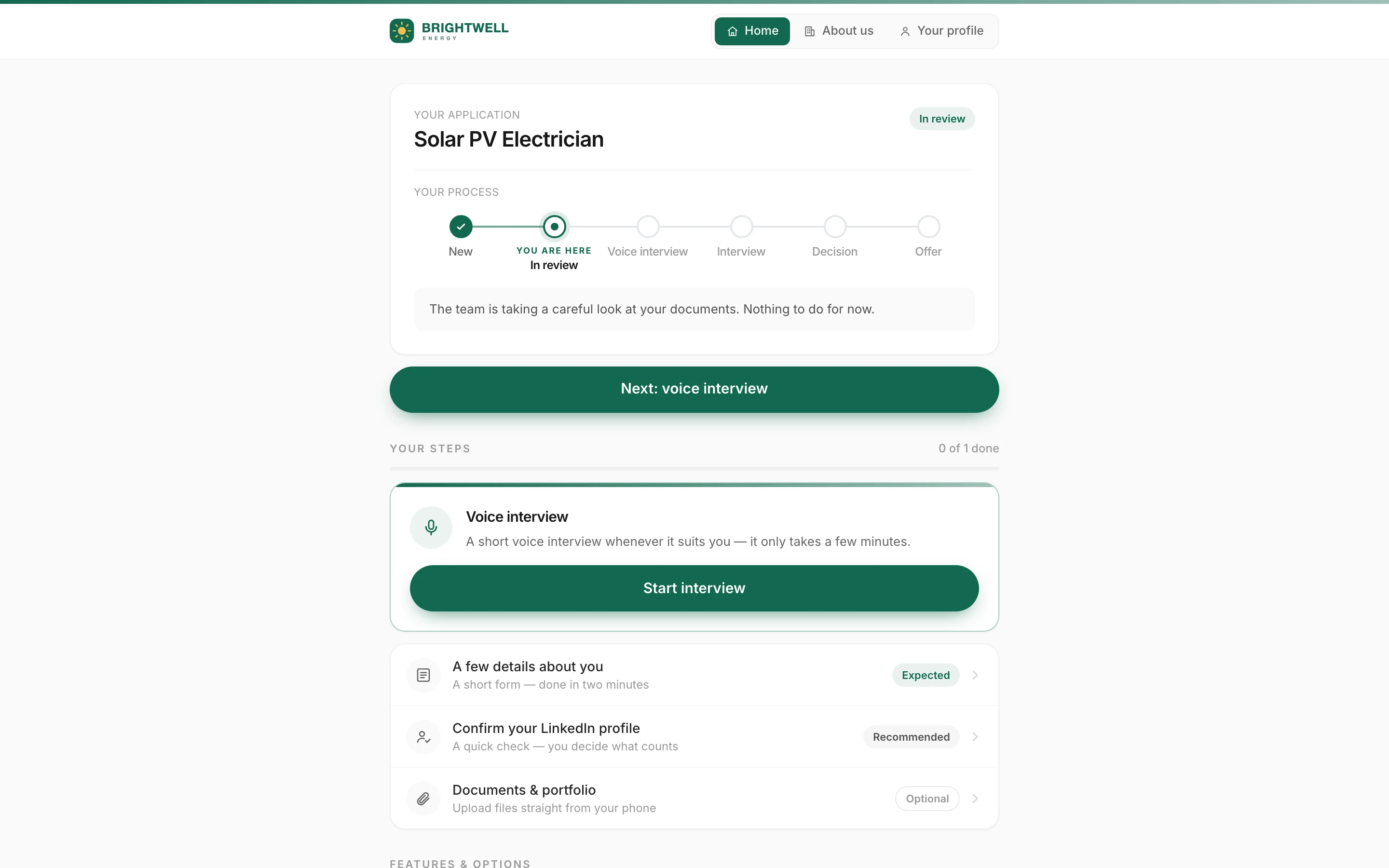 The candidate portal on desktop: the application header card with the process roadmap and the current step, the voice interview as the highlighted action, and the remaining steps as a list.
