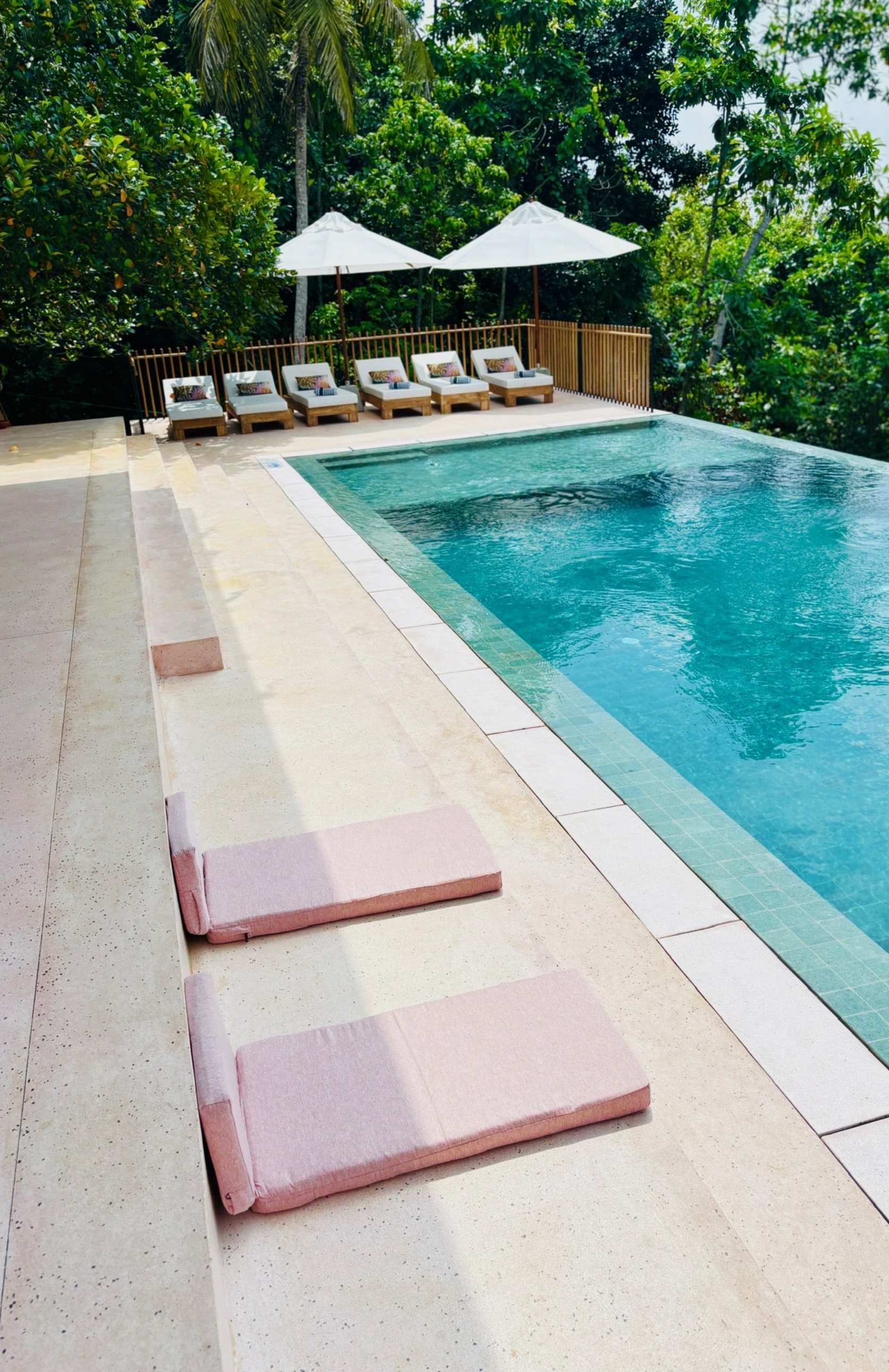 an infinity pool in sri lanka