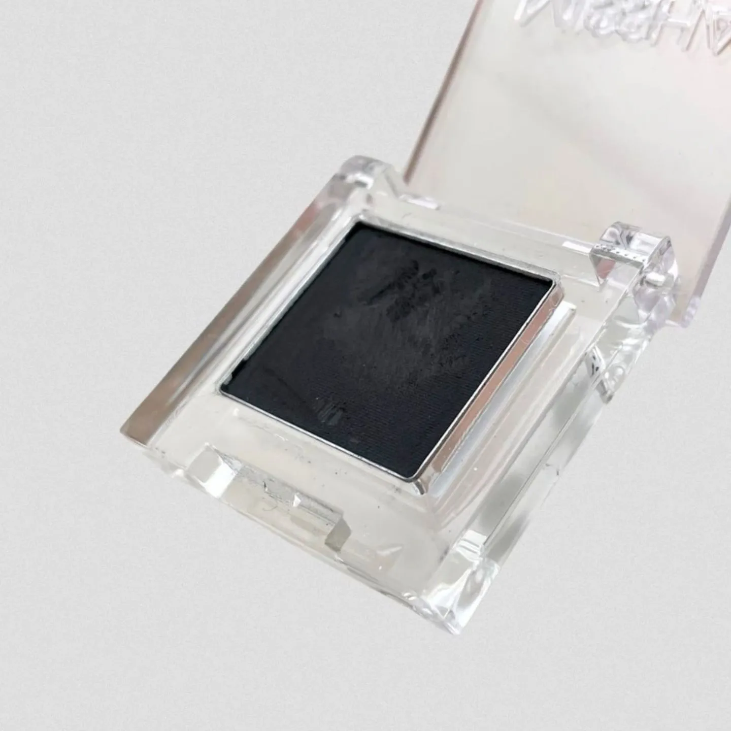 미샤 모던 섀도우 116 코드 블랙 제품컷 (missha modern shadow matte 116 code black product)