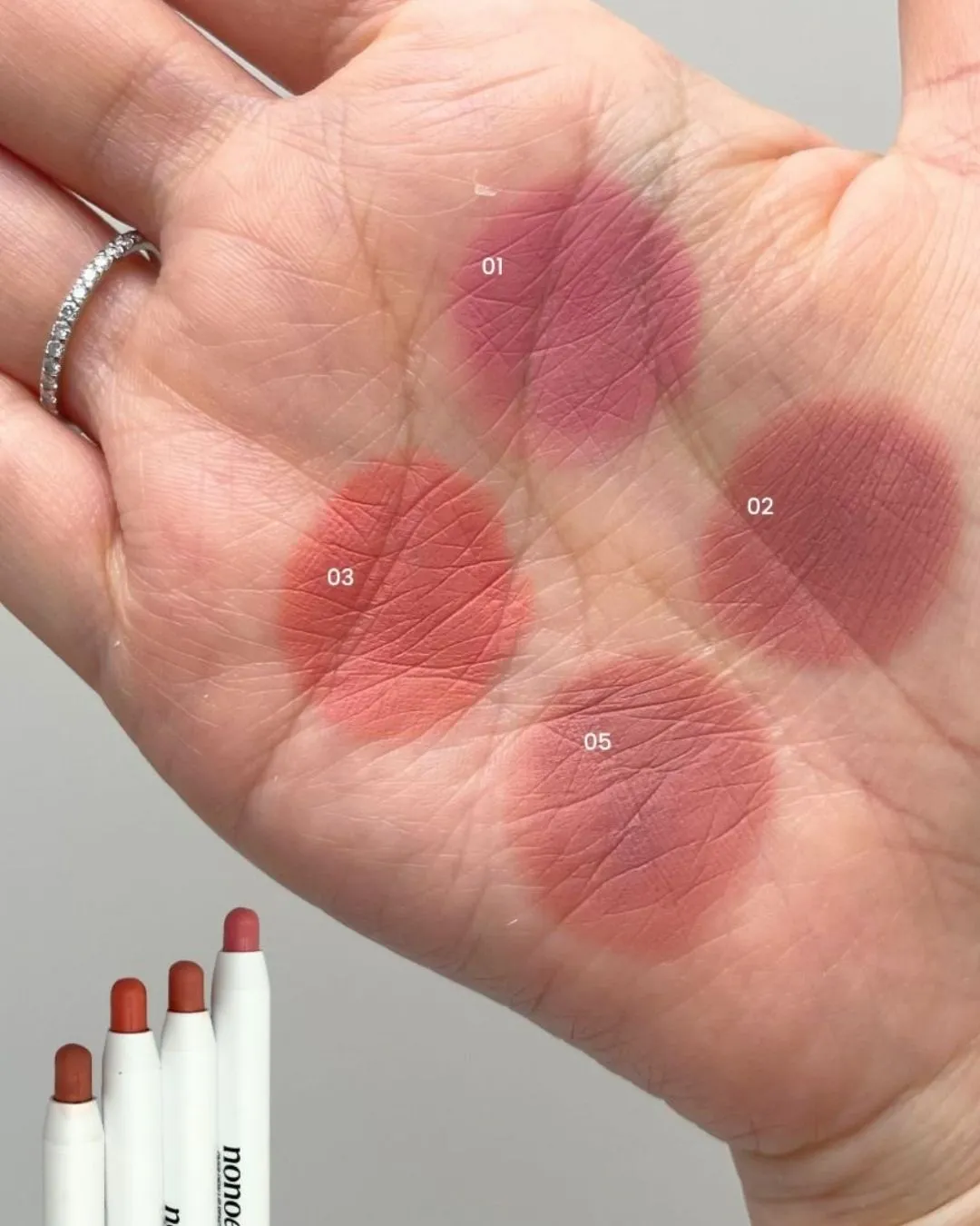 노노어 립 펜슬 4컬러 발색 리뷰 메인 이미지 (nonoer over dew lip pencil 4 color swatch)