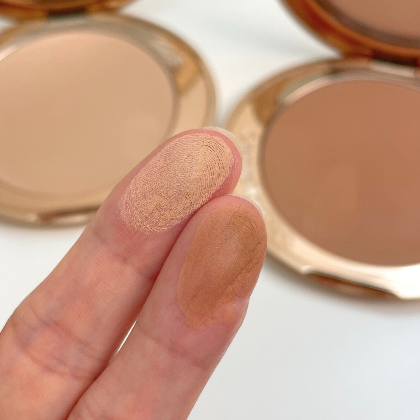 샬롯틸버리 에어브러쉬 브론저 전체컷 (Charlotte Tilbury Airbrush Bronzer full view)