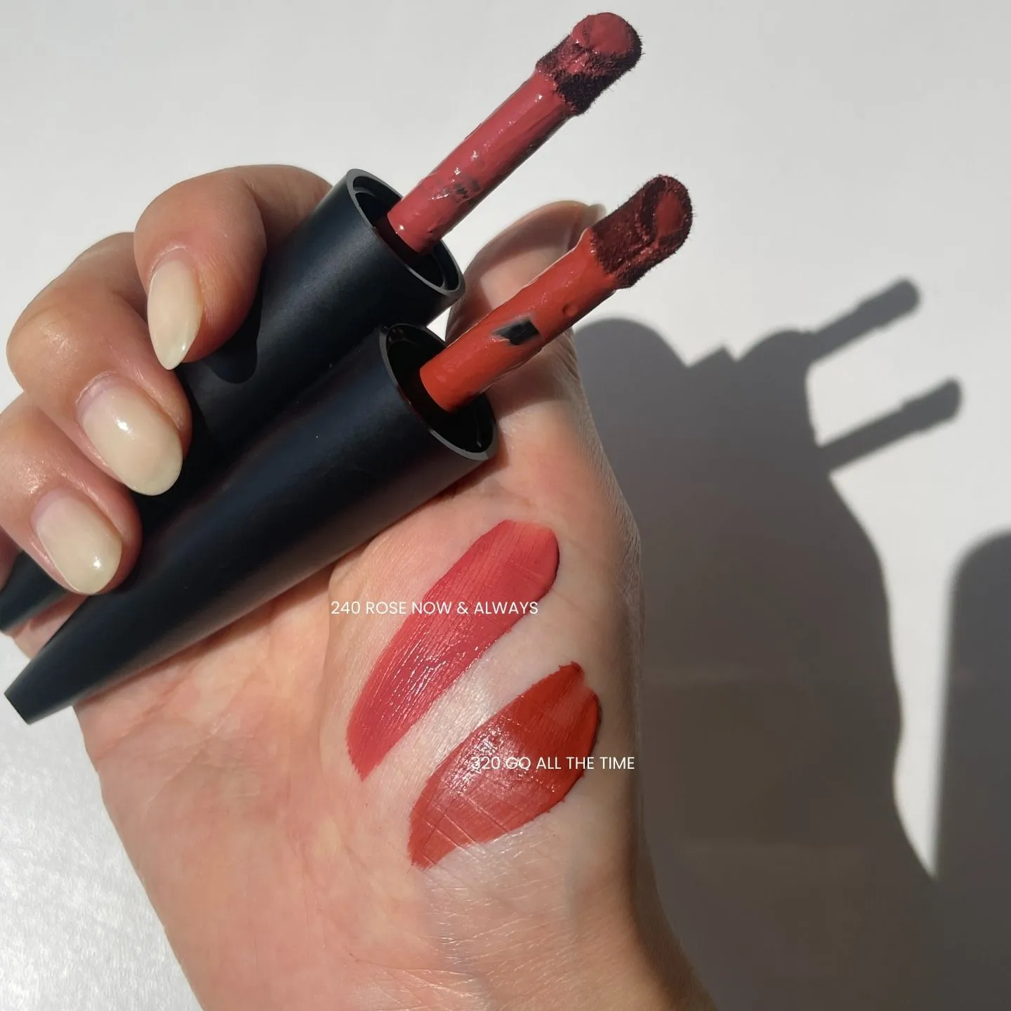 메이크업포에버 루즈 아티스트 포에버 매트 손목 발색 (MAKE UP FOR EVER lipstick wrist swatch)