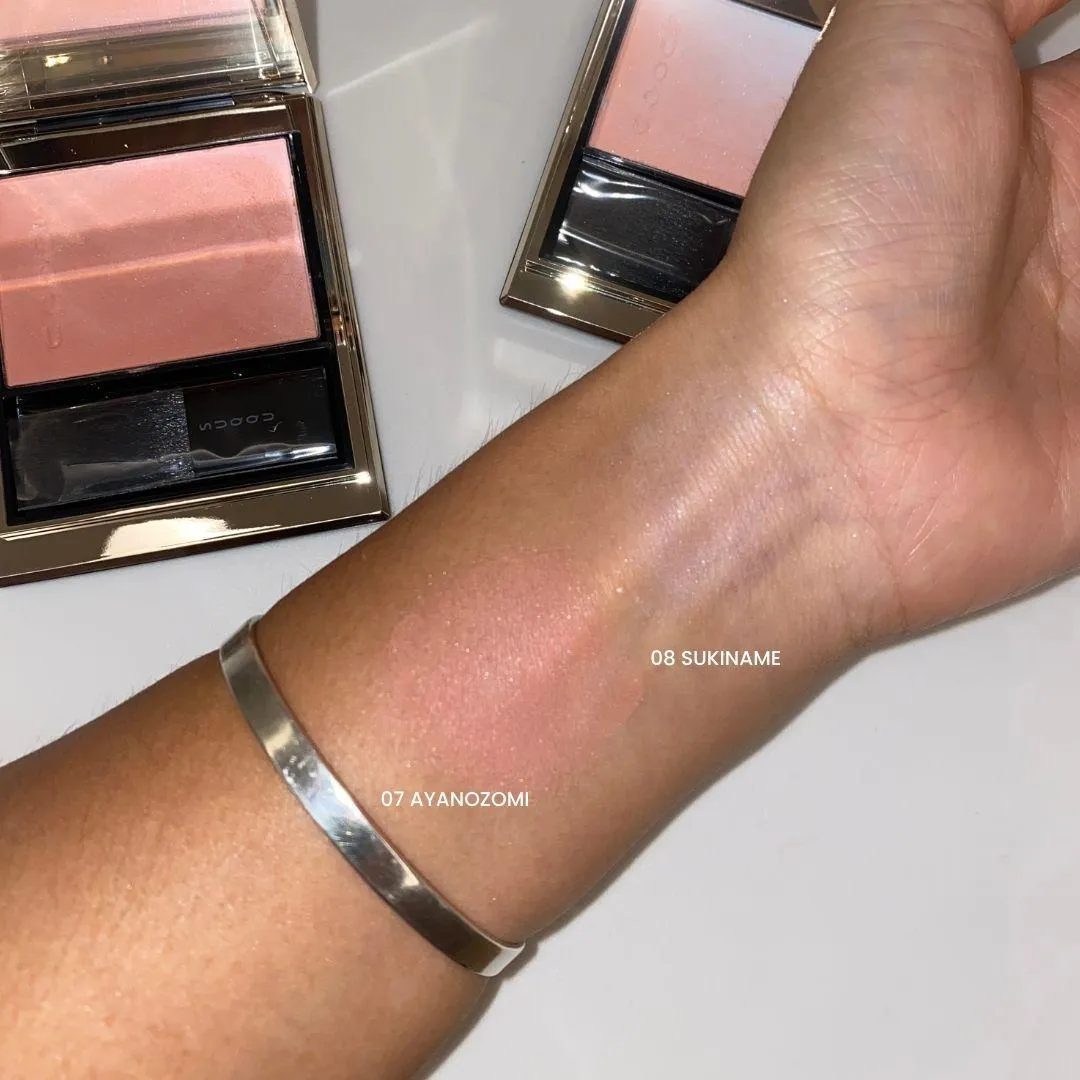SUQQU 블러링 컬러 블러쉬 메인 컷 (Unique color combo blush main shot)