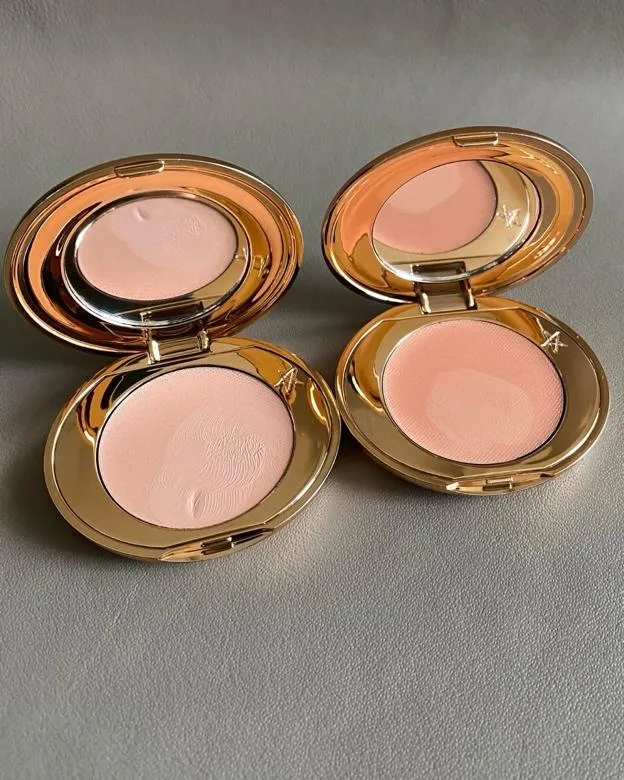 샬롯 틸버리 매직 배니시 1 페어·2 미디엄 제품 이미지 (Charlotte Tilbury Magic Vanish 1 Fair 2 Medium product image)