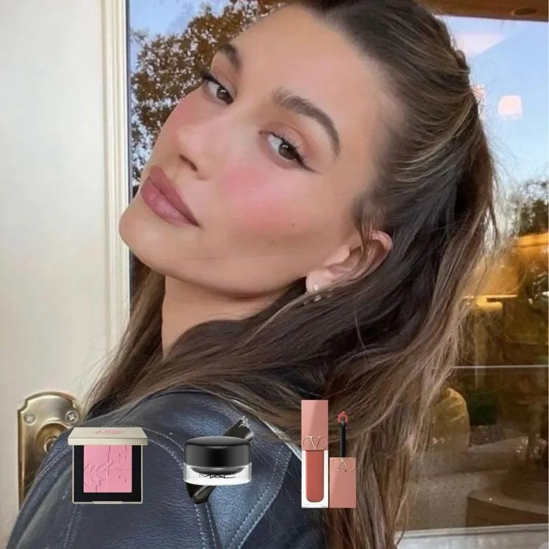 헤일리 비버 핑크 치크 로지 립 조합, 레더 자켓 스타일 메인 이미지 (Hailey Bieber rosy lip pink blush leather style main image)