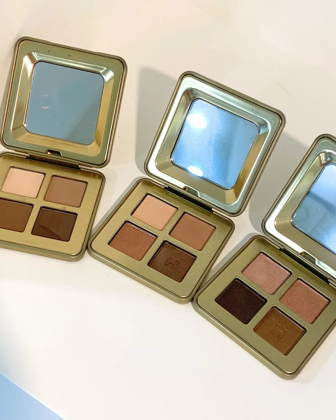 아워글래스 큐레이터 아이섀도우 팔레트 메인 이미지 (HOURGLASS Curator Eyeshadow Palette main image)