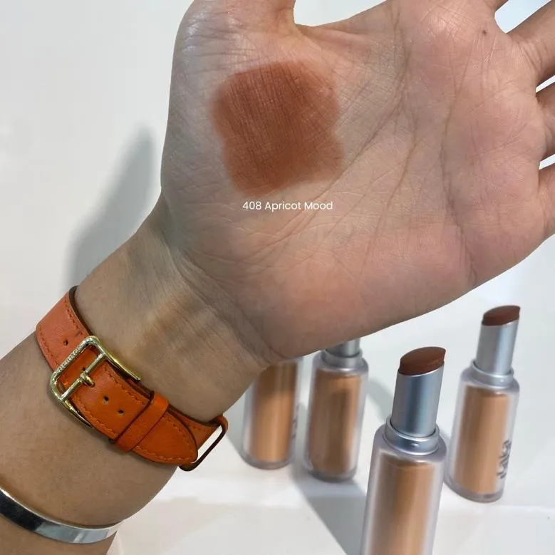 라카 벌키 매트 립스틱, 408 비베 아몬드 실물 발색 (LAKA Bulky Matte Lipstick 408 Bebe Almond real swatch)