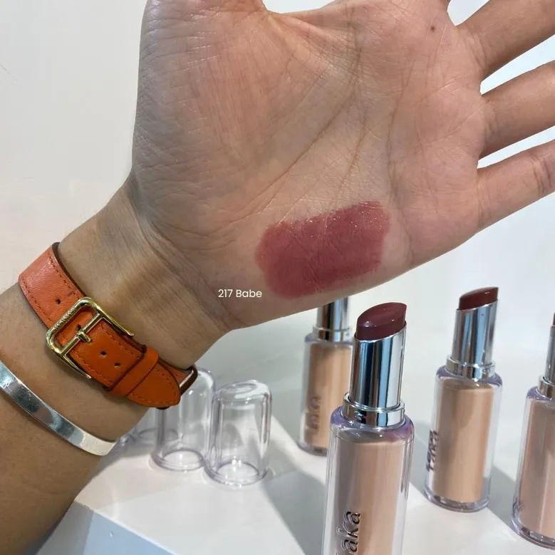 라카 본딩 글로우 립스틱 217 베이브 발색 (LAKA Bonding Glow Lipstick 217 Babe swatch)
