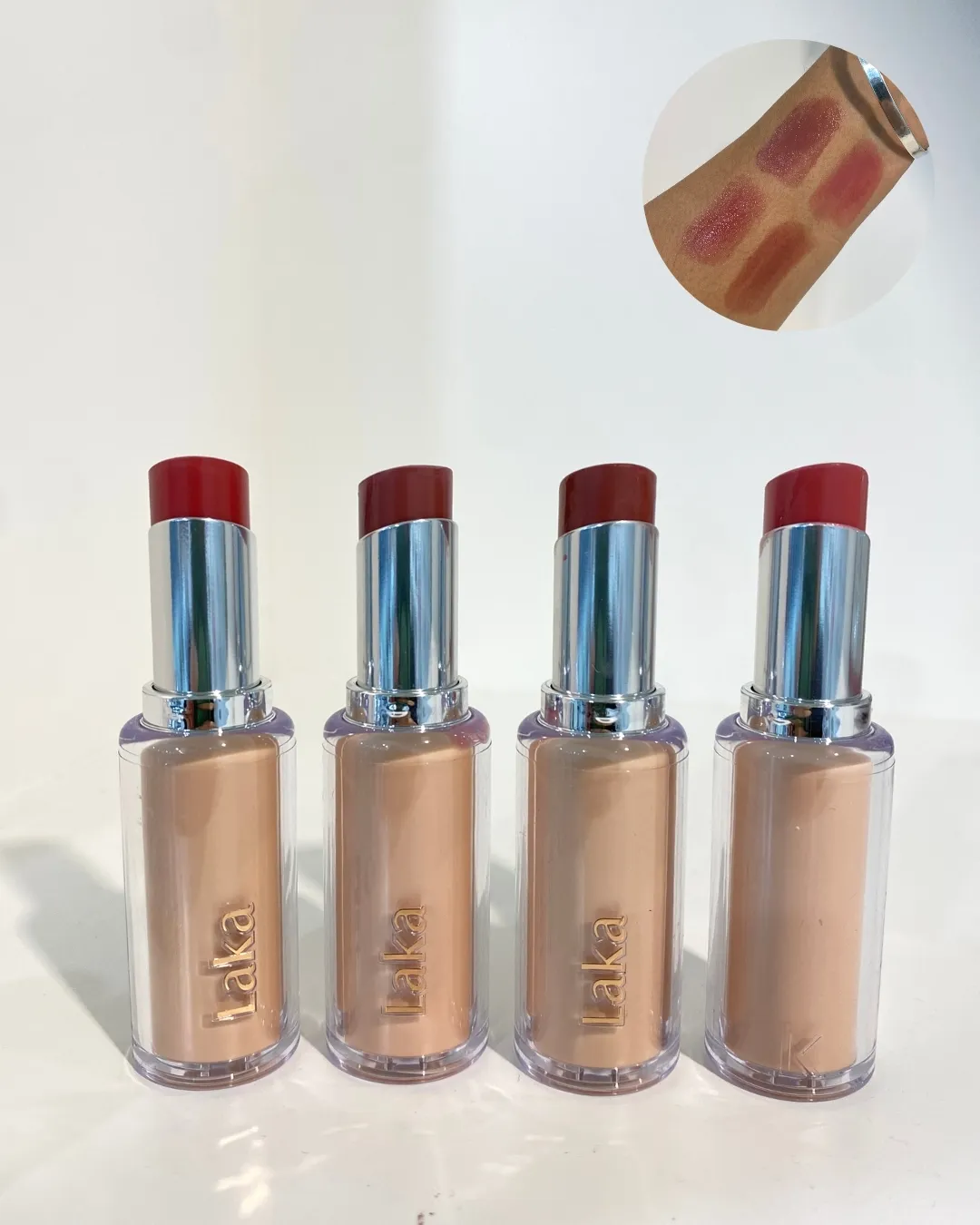 라카 본딩 글로우 립스틱 발색 리뷰 메인 컷 (LAKA Bonding Glow Lipstick swatch main image)