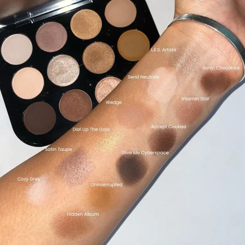 MAC Connect In Colour Eye Shadow Palette 전체 컬러 발색 컷 (MAC Connect In Colour Eye Shadow Palette all shades swatch)
