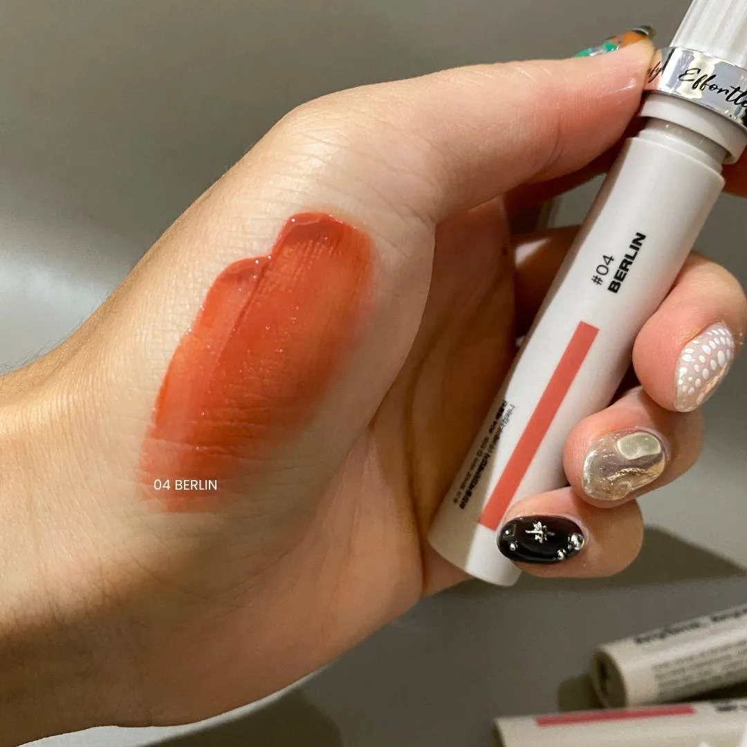 투크 위드아웃 미러 립 틴트 04 베를린 발색 (Tooq Without Mirror Lip Tint 04 BERLIN swatch)