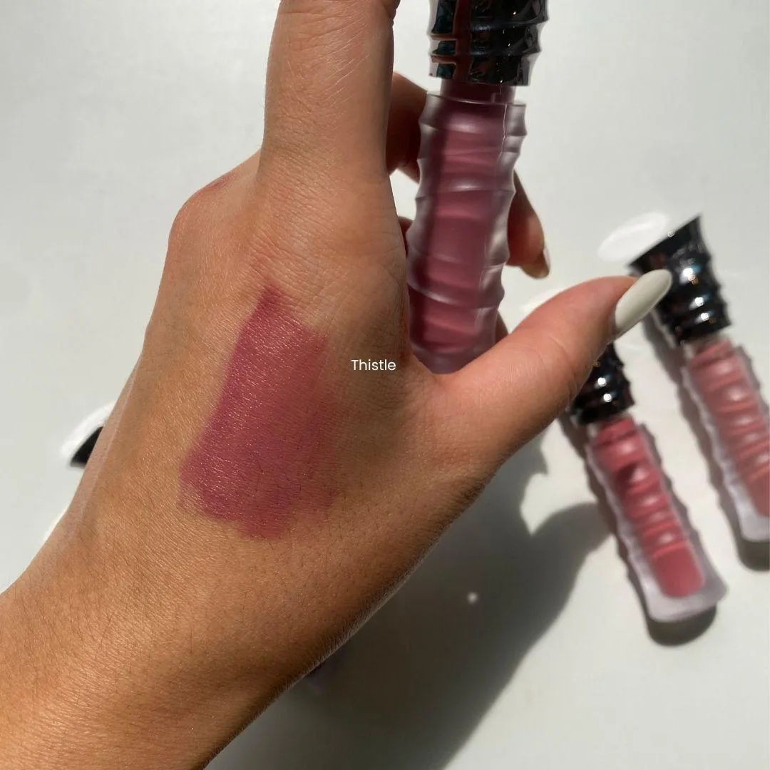 ๋ฆฌ์คํค ๋น ๋ณผ๋ ๋ฆฝ ๋ธ๋ฌ์ฌ๋ Thistle ์ปฌ๋ฌ ๋ฐ์ (RISKY BE BOLD LIP BLUSHED Thistle swatch)