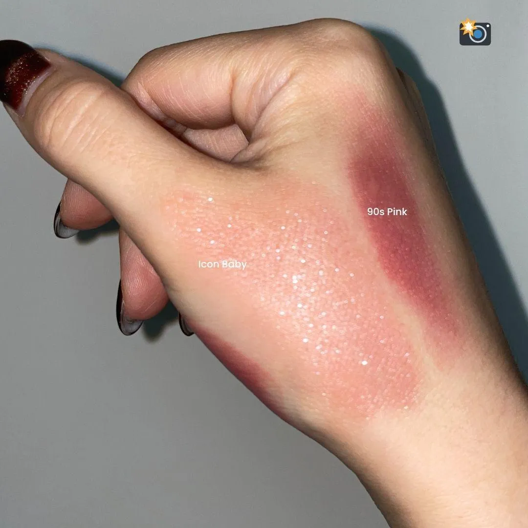 샬롯 틸버리 키싱 립스틱 발색 메인 컷 (Charlotte Tilbury K.I.S.S.I.N.G Lipstick swatch main image)