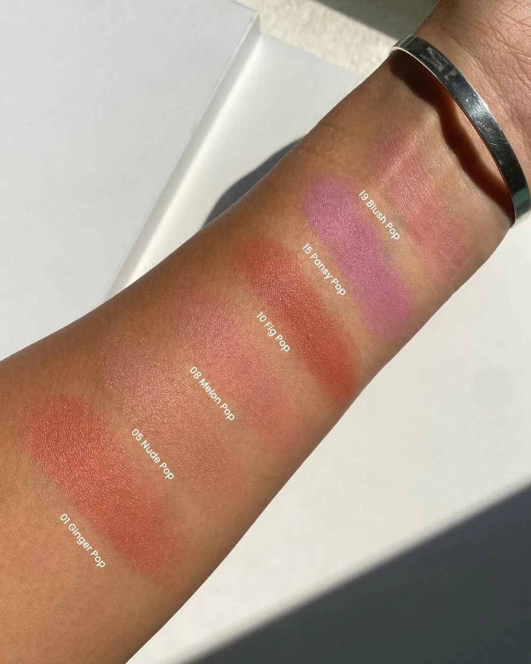 클리니크 치크 팝 파우더 블러쉬 메인 이미지 (Clinique Cheek Pop Powder Blush main image)