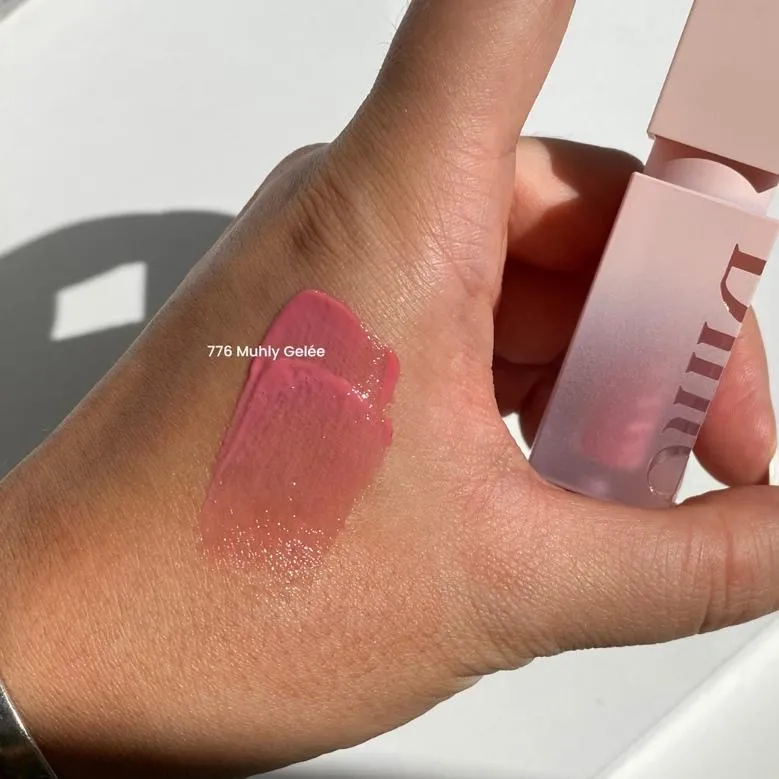 딘토 블러 젤리 플럼핑 립 틴트 776 뮬리 젤리 실물 발색 (Dinto Blur-Jelly Plumping Lip Tint 776 Muhly Gelée real swatch)