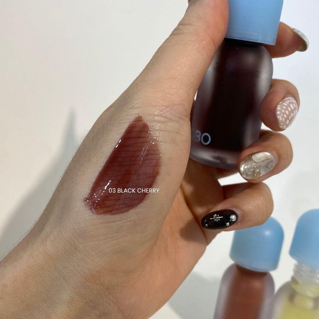 토코보 립 오일 Black Cherry 발색 (TOCOBO Juicy Berry Plumping Lip Oil Black Cherry swatch)