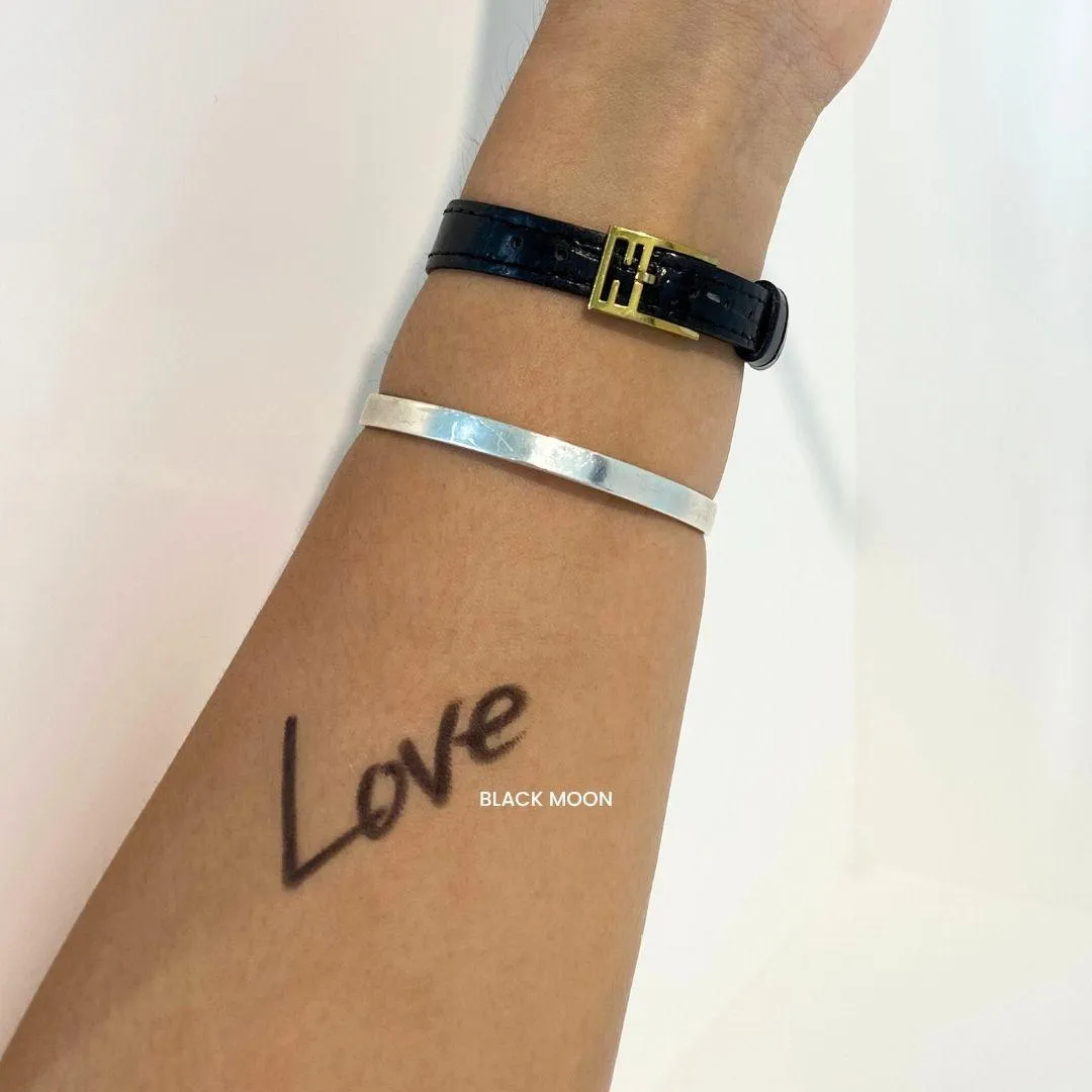 머지 더 퍼스트 젤 아이라이너 G1 BLACK MOON 실제 컬러 (MERZY The First Gel Eyeliner G1 BLACK MOON actual color)