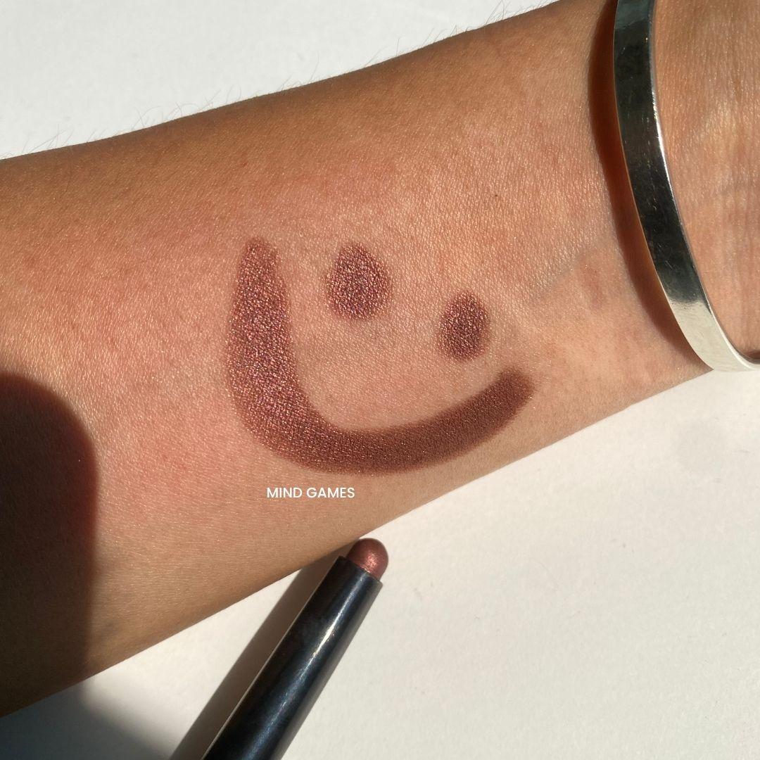 λμ€ ν ν μΈλμ
μμ΄μλμ° μ€ν± MIND GAMES λ°μ (NARS Total Seduction Eyeshadow Stick MIND GAMES swatch)