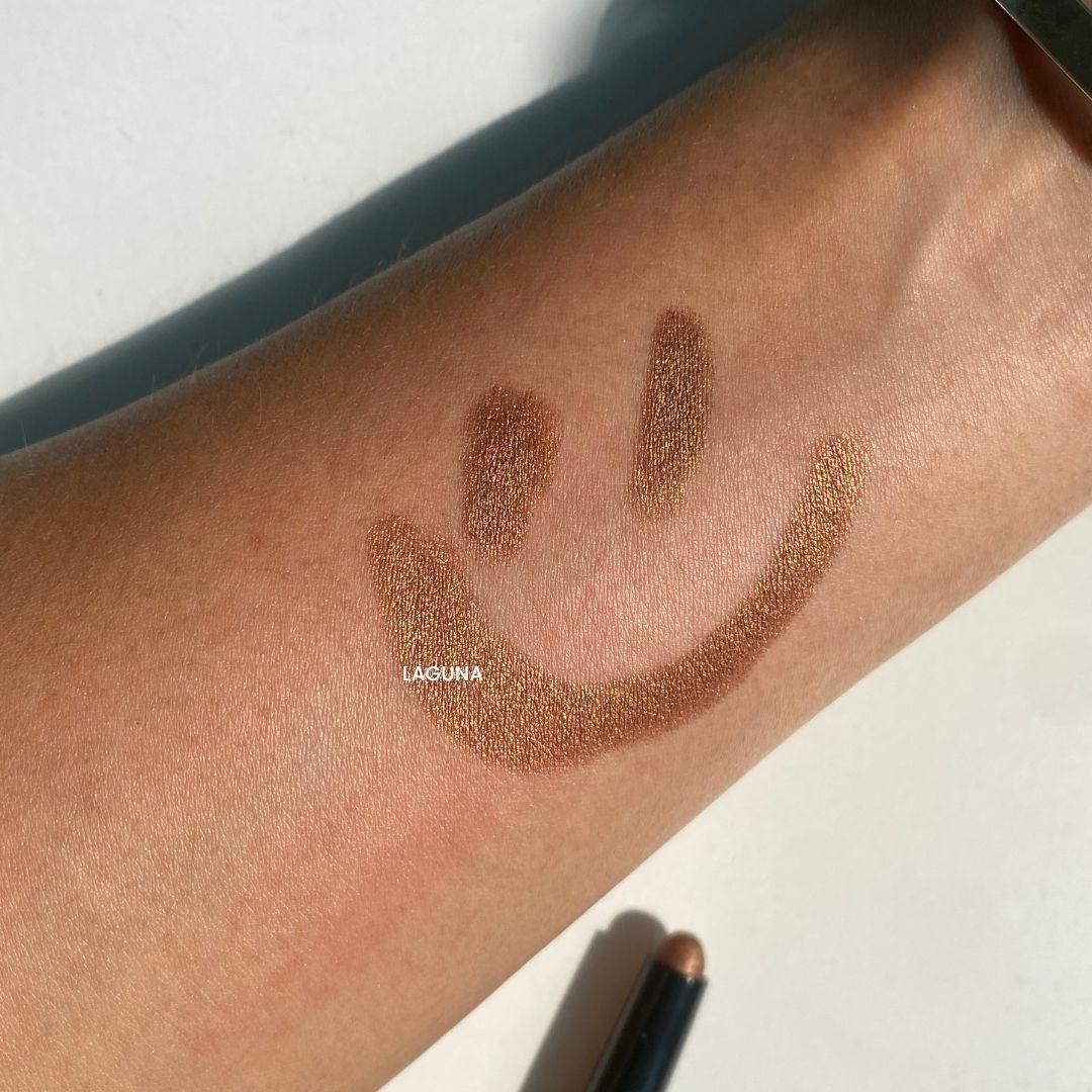 λμ€ ν ν μΈλμ
μμ΄μλμ° μ€ν± LAGUNA λ°μ (NARS Total Seduction Eyeshadow Stick LAGUNA swatch)