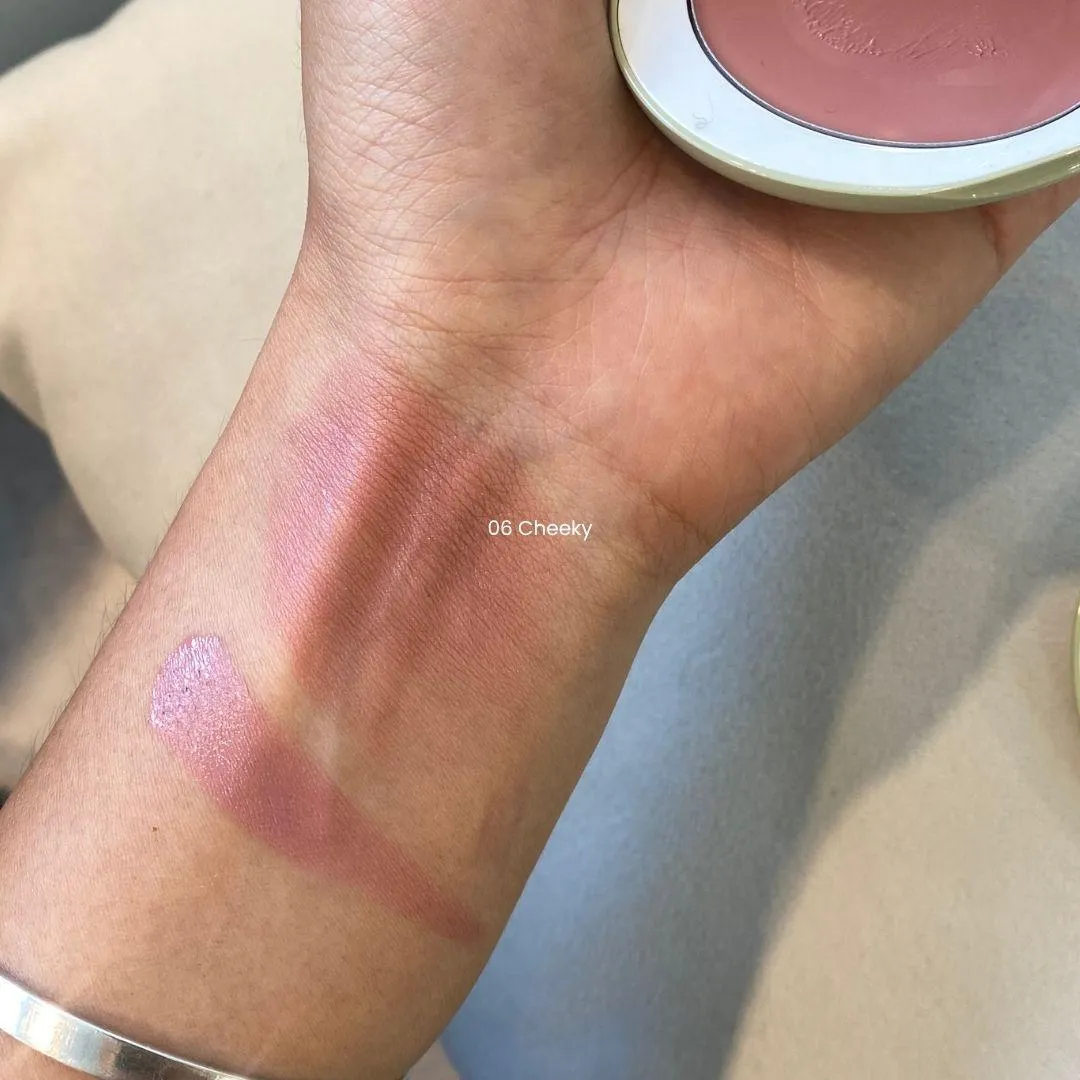 프레시안 에그라이크 크림 블러셔 06 치키 발색 (FRESHIAN Egg-like Cream Blush 06 Cheeky swatch)