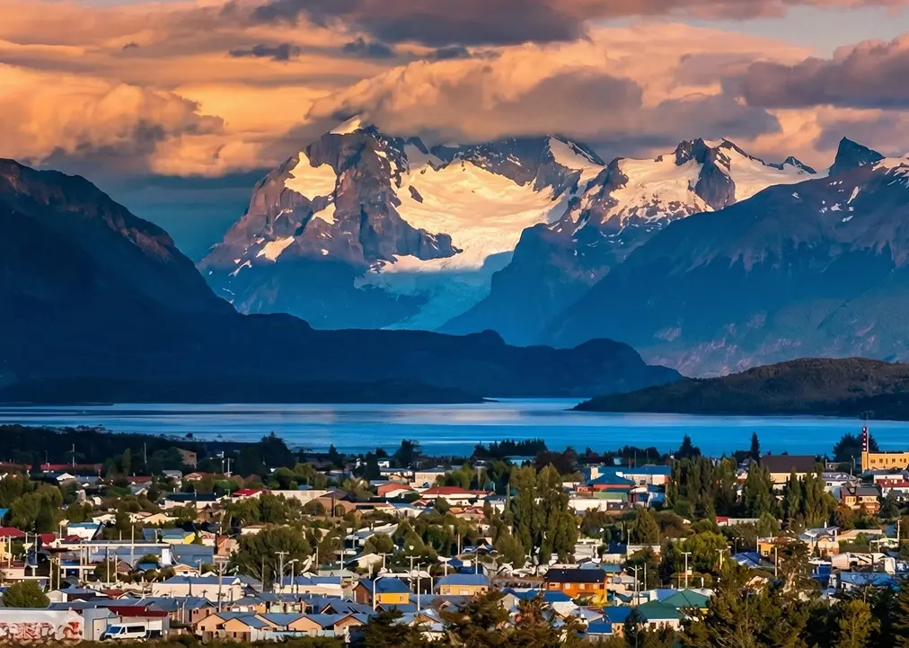 Puerto Natales, Chile, Rpad to Torres del Paine
