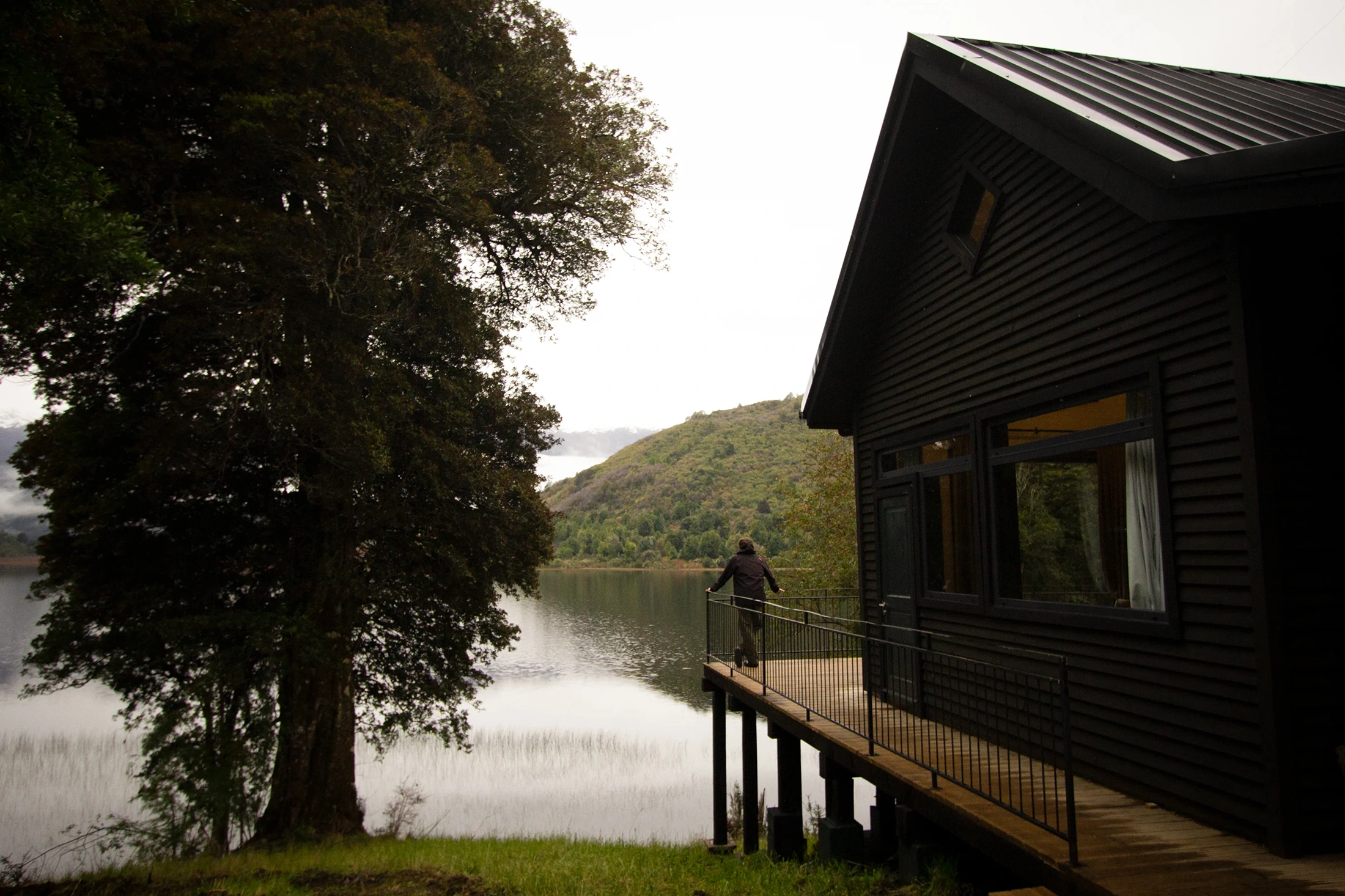 Between Forest and Lakes – private lakefront home nestled in ancient Patagonian forest near Coyhaique, Chile