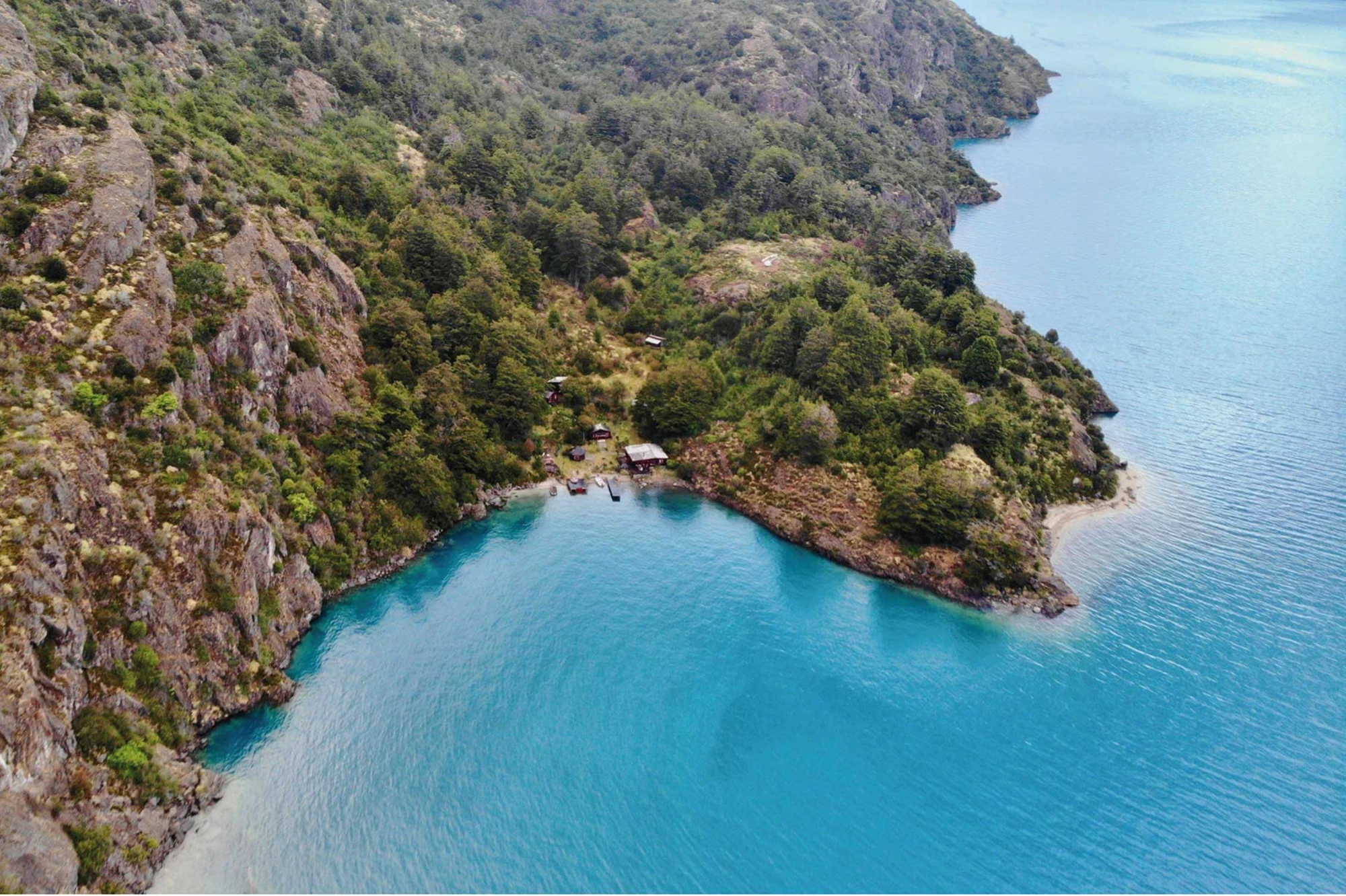 The Bertrand Stay – private lakeside retreat on turquoise Lago Bertrand, Carretera Austral Patagonia Chile