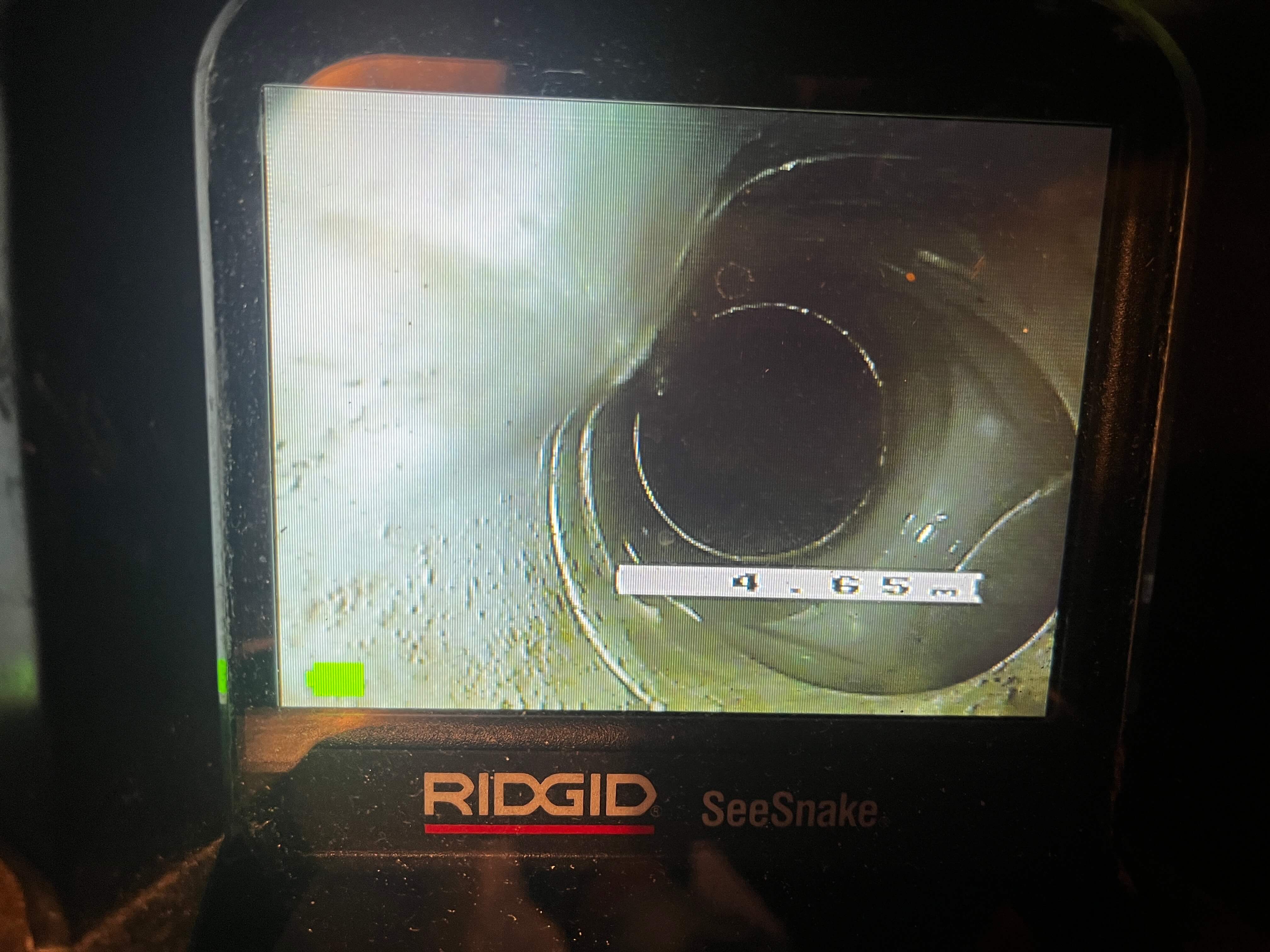 Photo d'une inspection vidéo pour détecter les fuites d'eau.