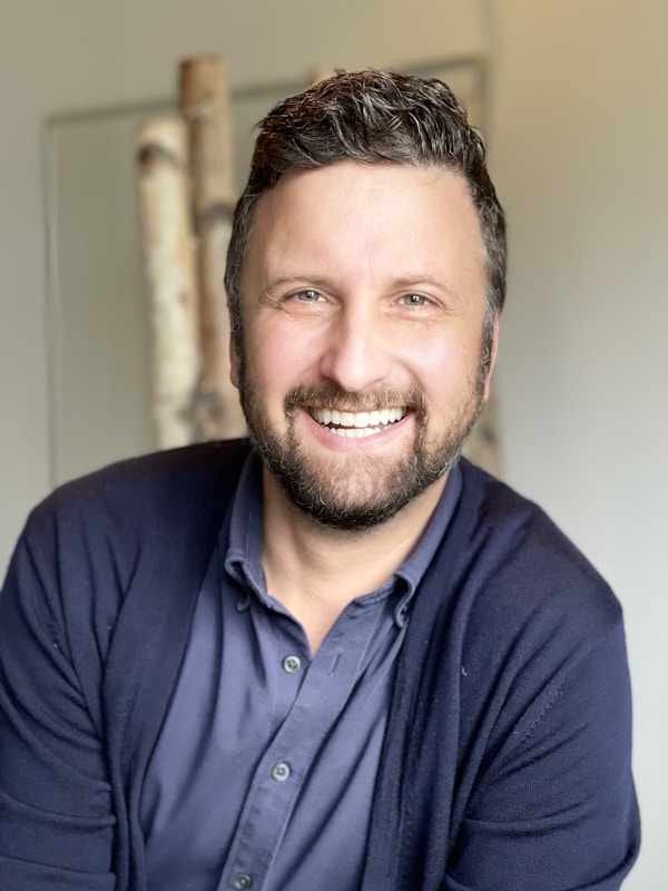 Business man, smiling, blue shirt