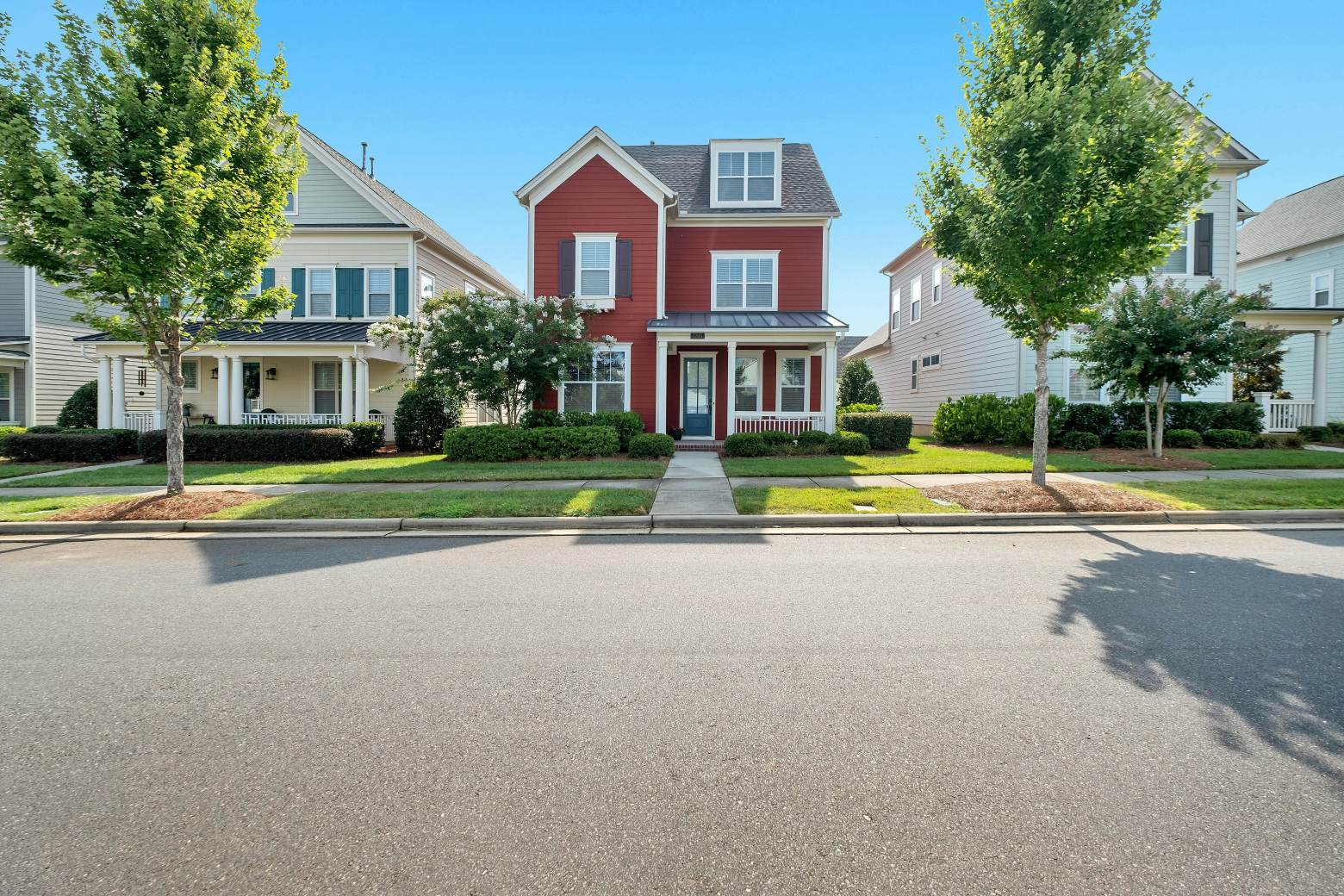 How to Price Your Home to Spark a Mini-Bidding War