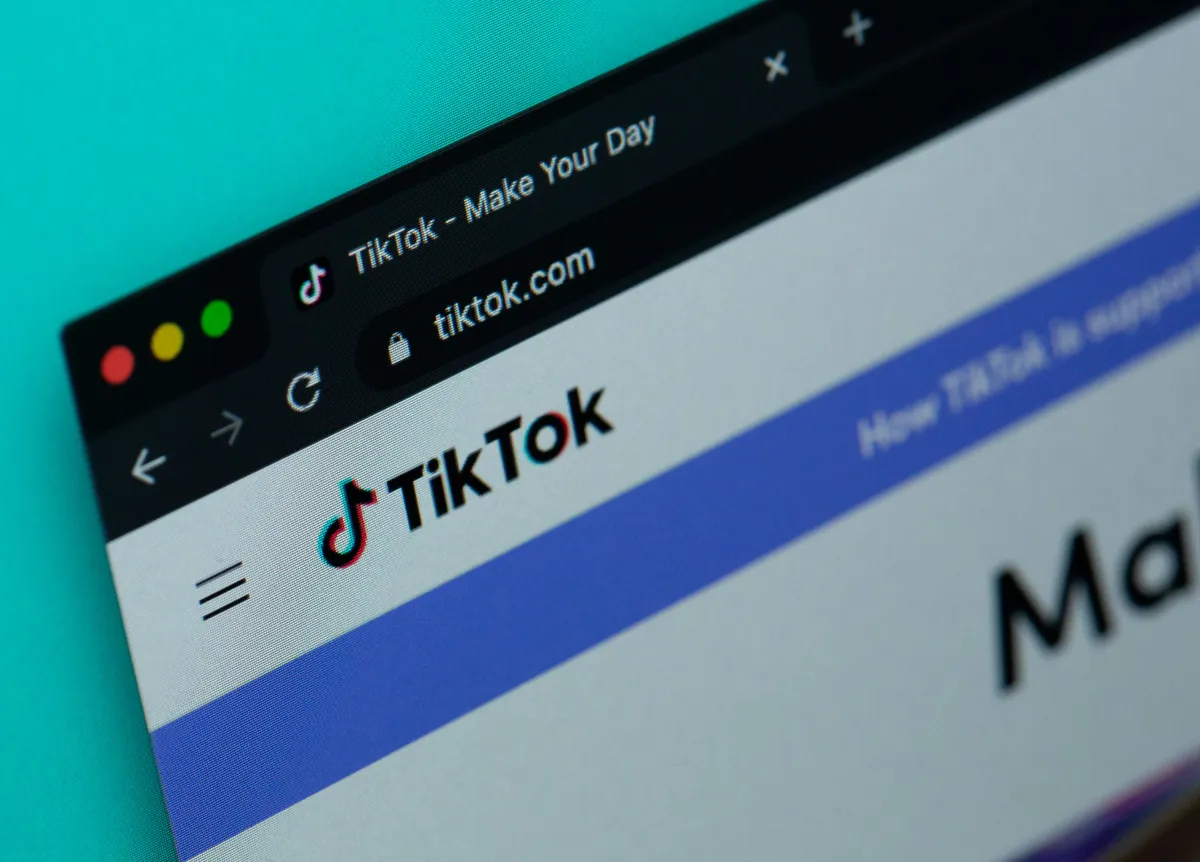 TikTok open on internet browser