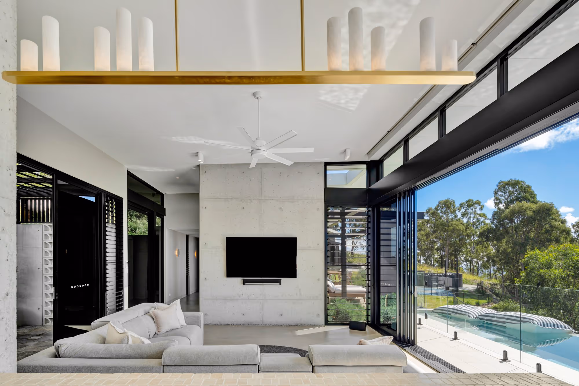 Panorama Drive balcony with Brisbane city views