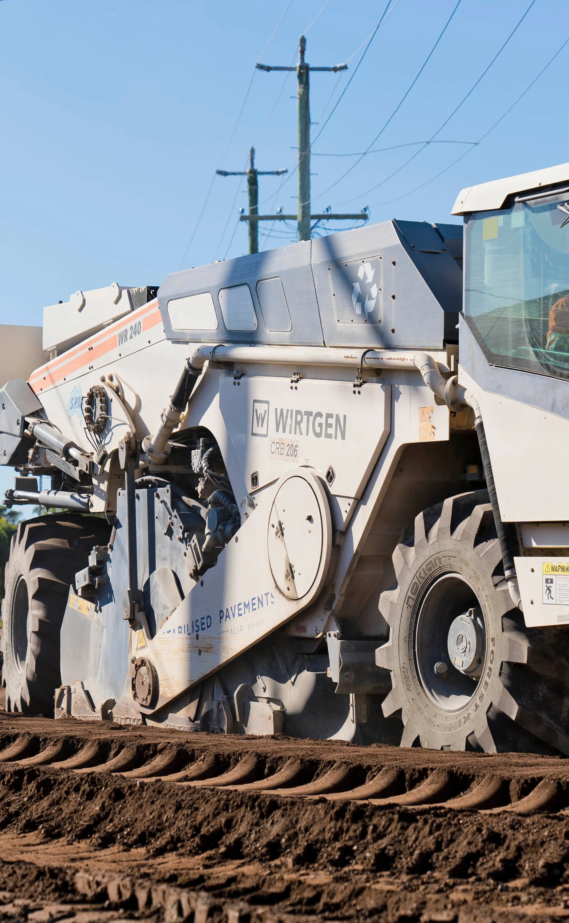 The machine pic, while it's workig on the road.