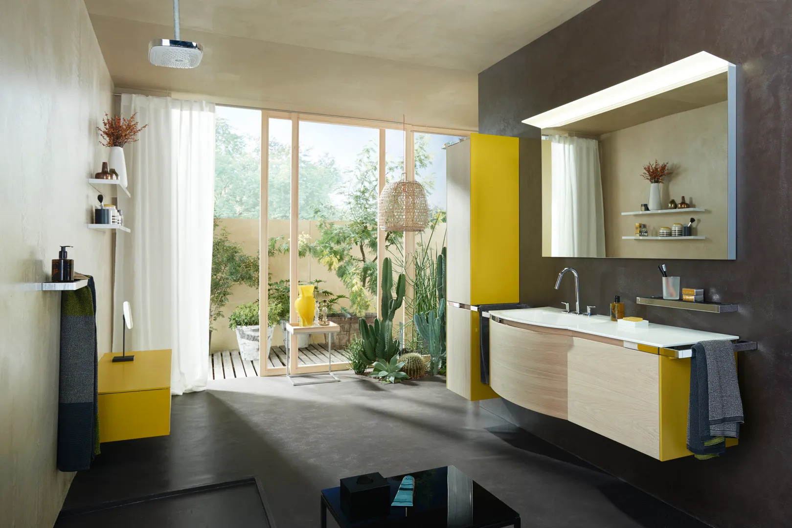 Salle de bains colorée