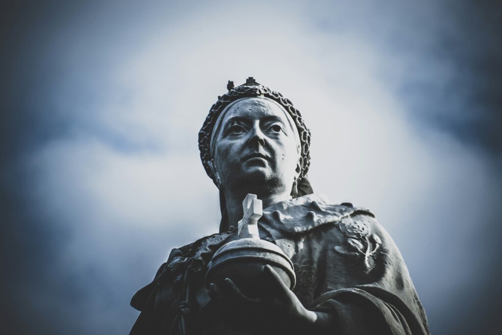 A statue of Queen Victoria
